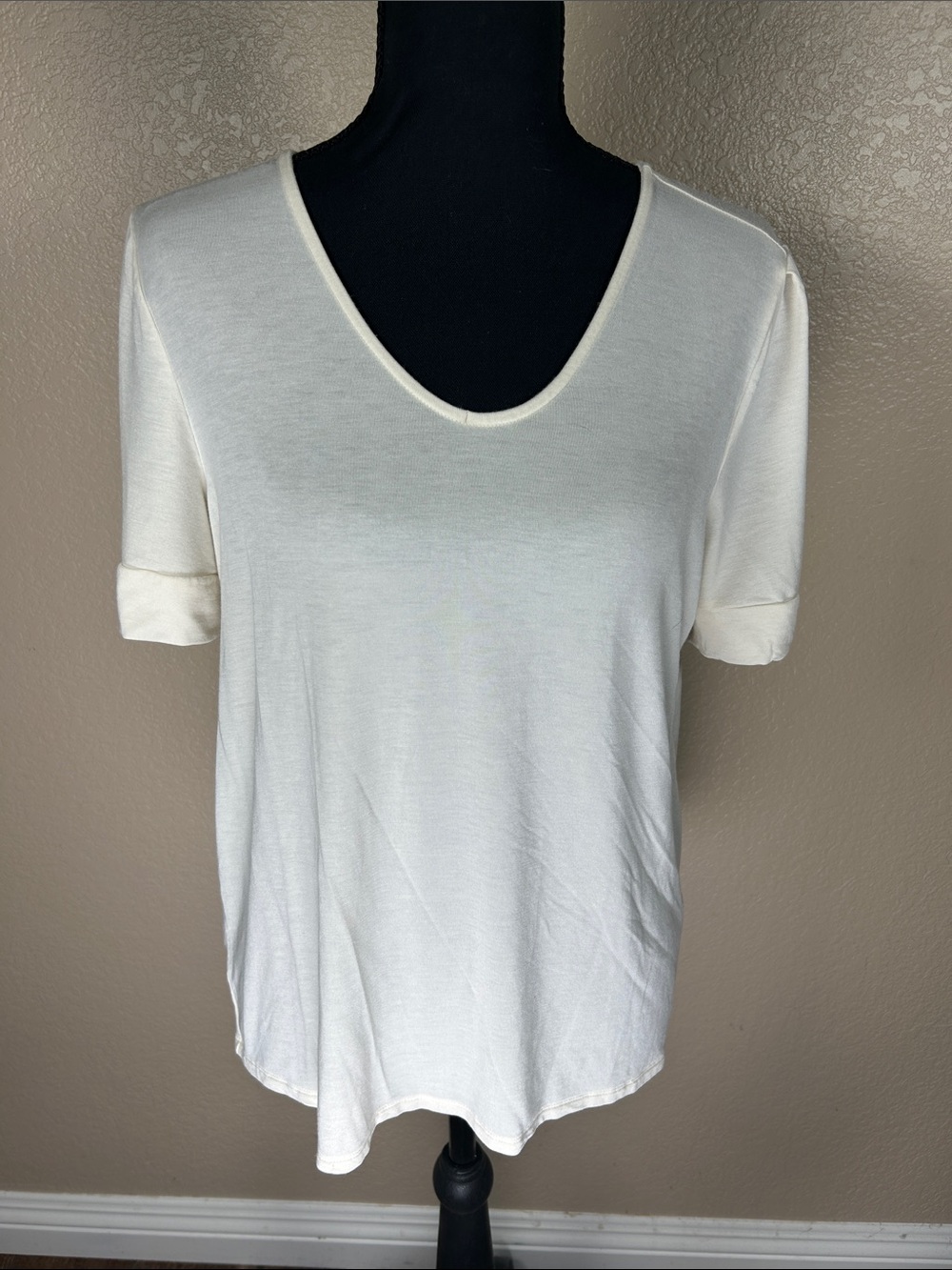 Sojourner SOJ Cream Modal Blend Scoop Neck Soft Stretch Short Sleeve